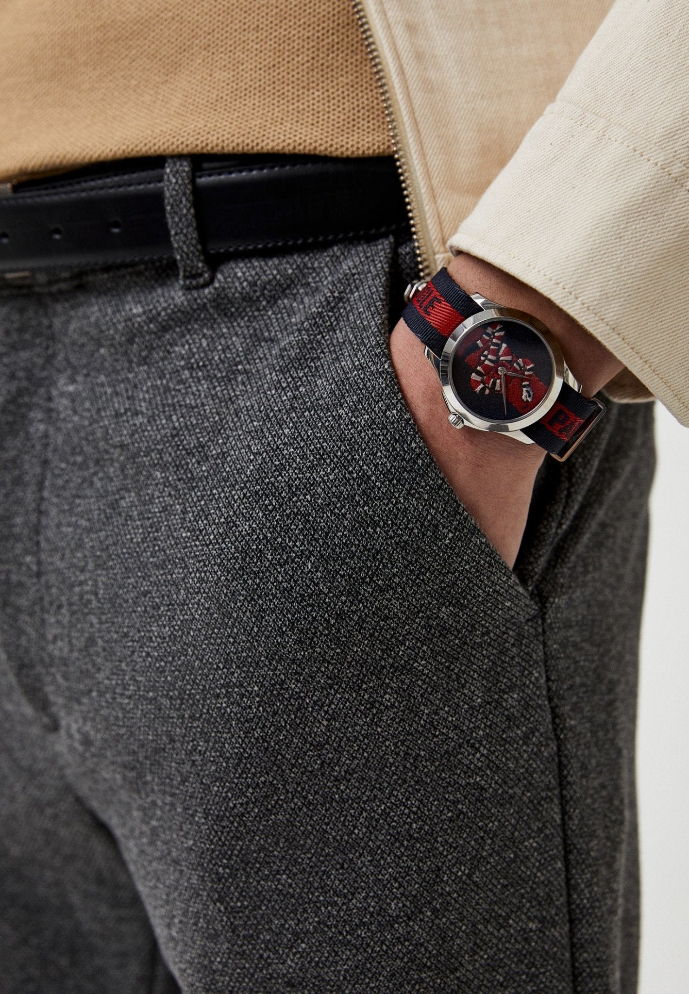 Gucci Le Marche Des Merveilles Blue Red Dial Blue Red Nylon Strap Unisex Watch - YA126493